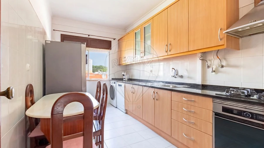 Apartamento T2 para Venda em Algueirão-Mem Martins