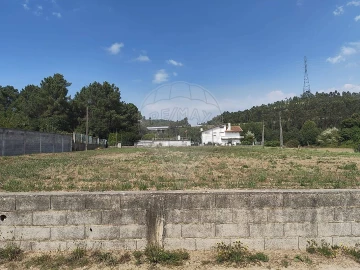 Terreno para Arrendamento em Macieira de Sarnes