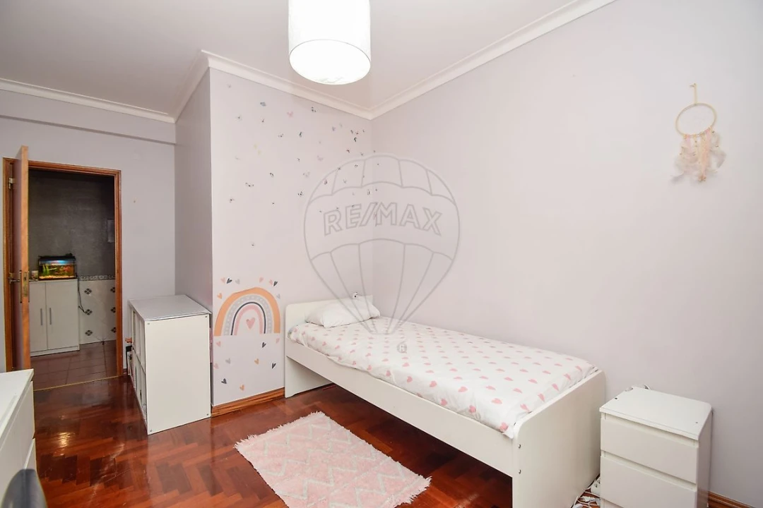 Apartamento T3 para Venda em Carregado e Cadafais Foto 16