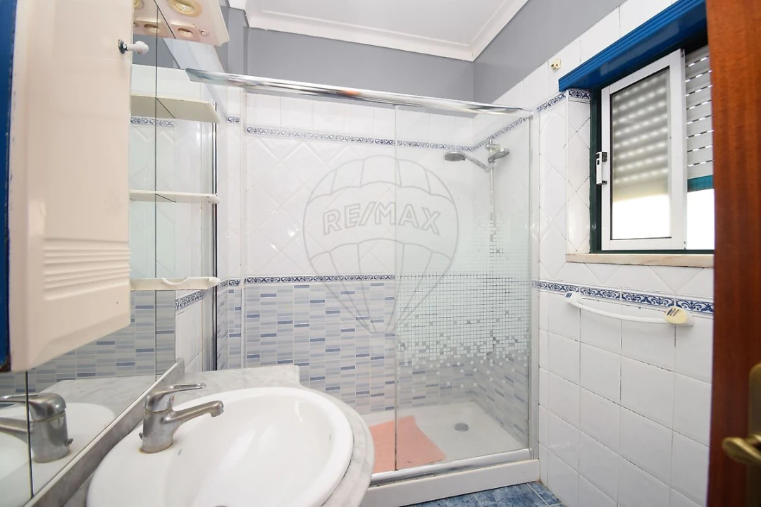 Apartamento T3 para Venda em Carregado e Cadafais Foto 1