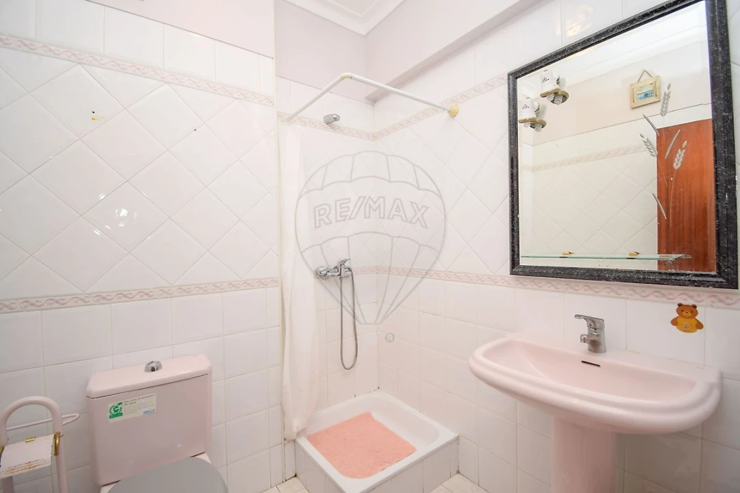 Apartamento T3 para Venda em Carregado e Cadafais Foto 14