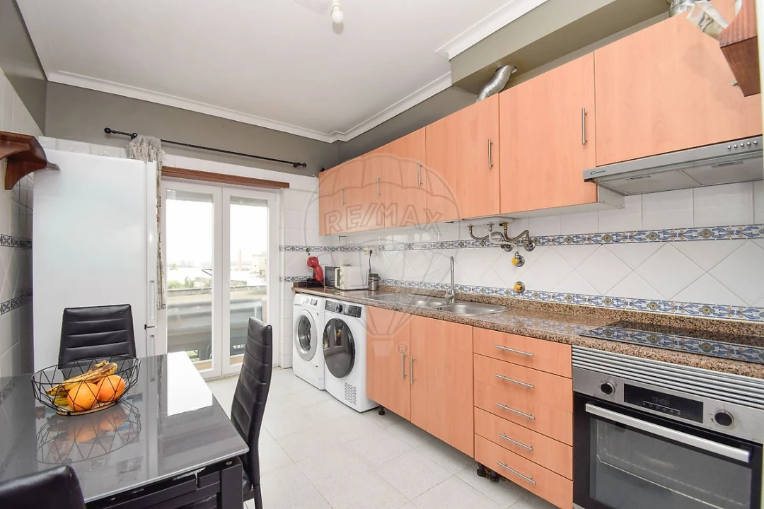 Apartamento T3 para Venda em Carregado e Cadafais Foto 18