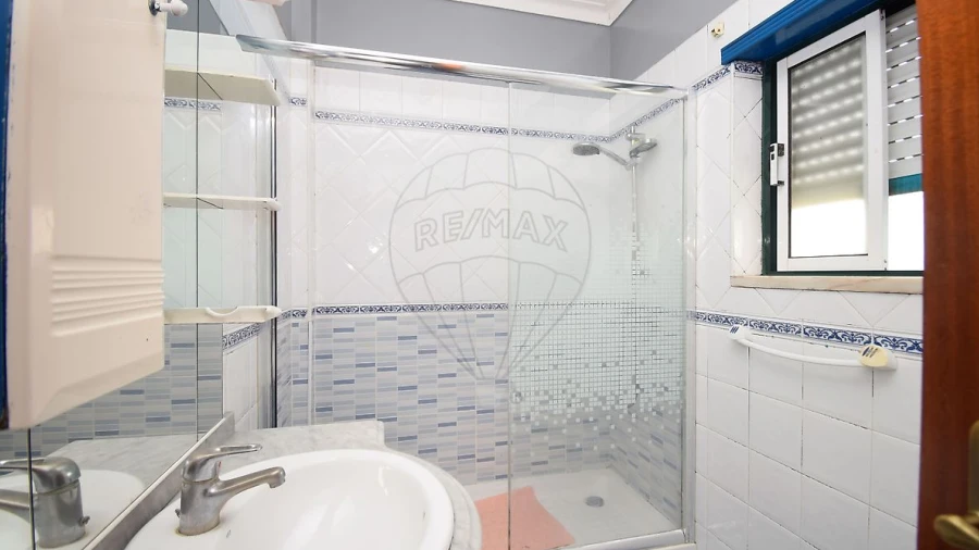 Apartamento T3 para Venda em Carregado e Cadafais