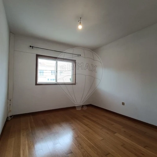 Apartamento T3 para Arrendamento em Eixo e Eirol Foto 14