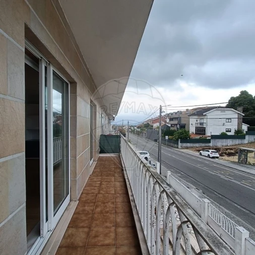 Apartamento T3 para Arrendamento em Eixo e Eirol Foto 15