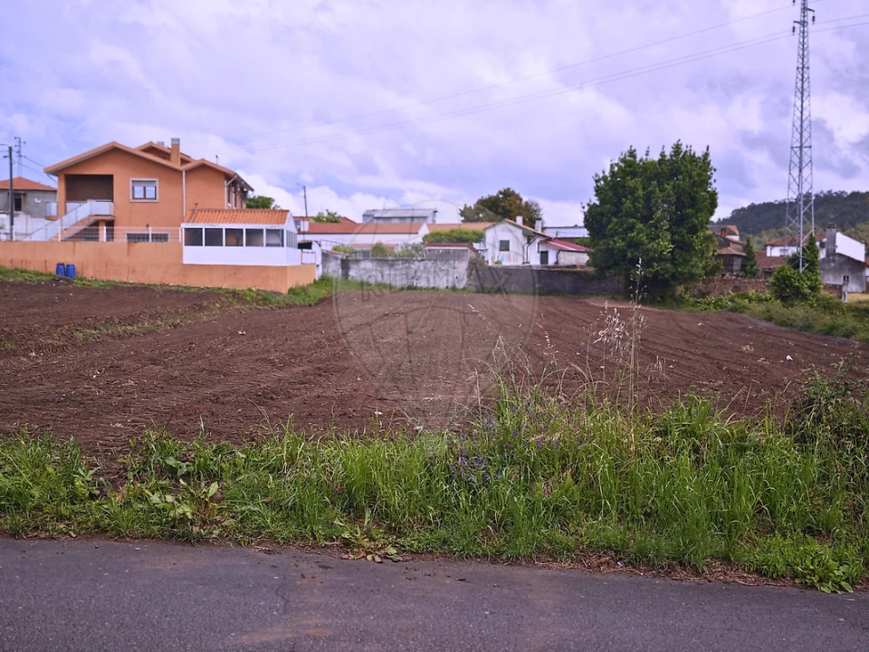 Terreno para Venda em Lourosa Foto 7
