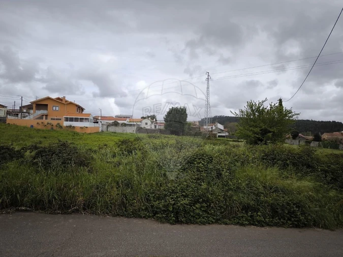 Terreno para Venda em Lourosa Foto 3