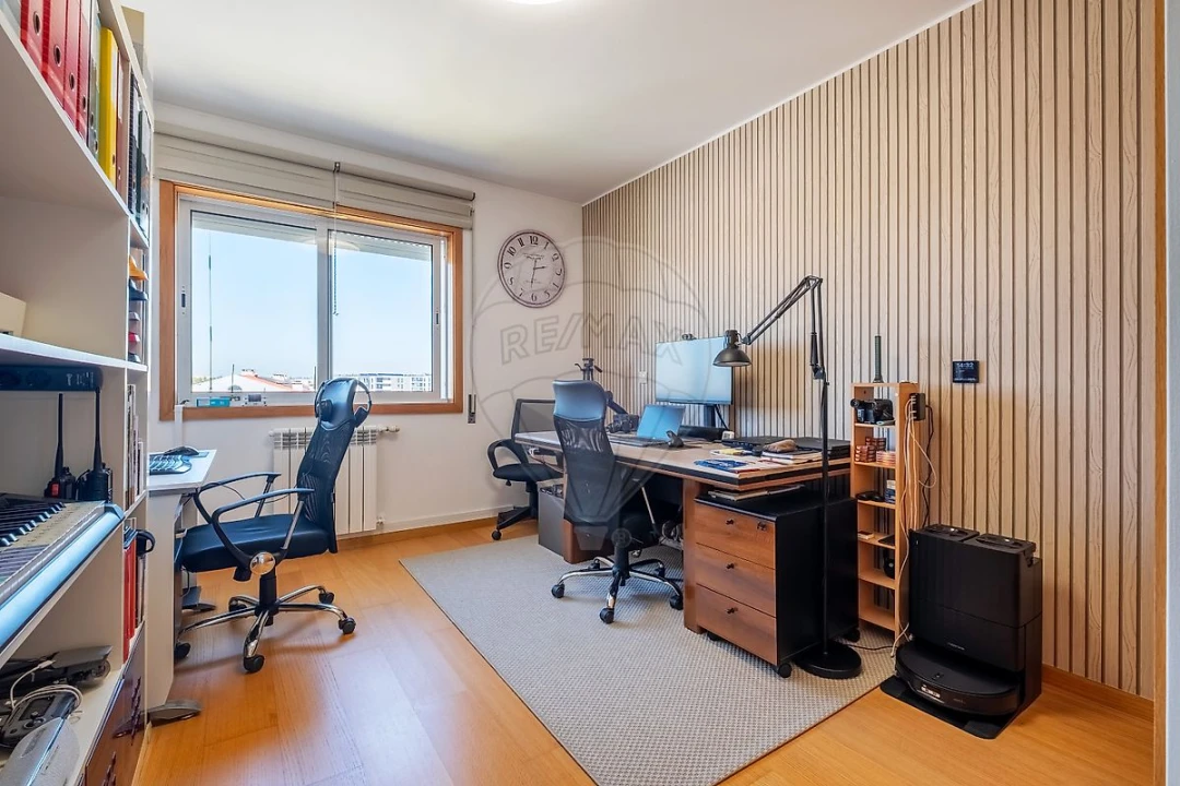 Apartamento T4 para Venda em Ramalde Foto 9