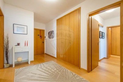 Apartamento T4 para Venda em Ramalde