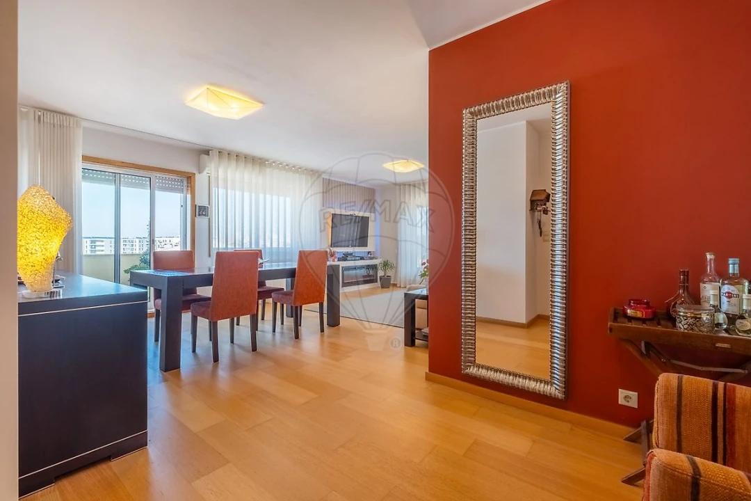 Apartamento T4 para Venda em Ramalde Foto 16