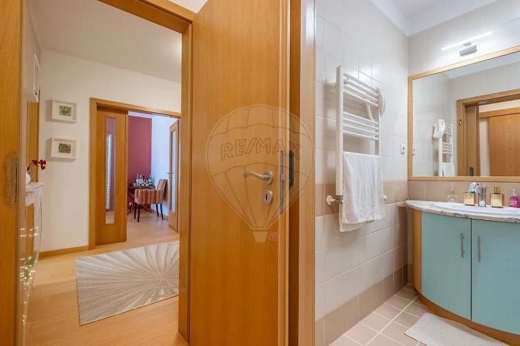 Apartamento T4 para Venda em Ramalde Foto 6