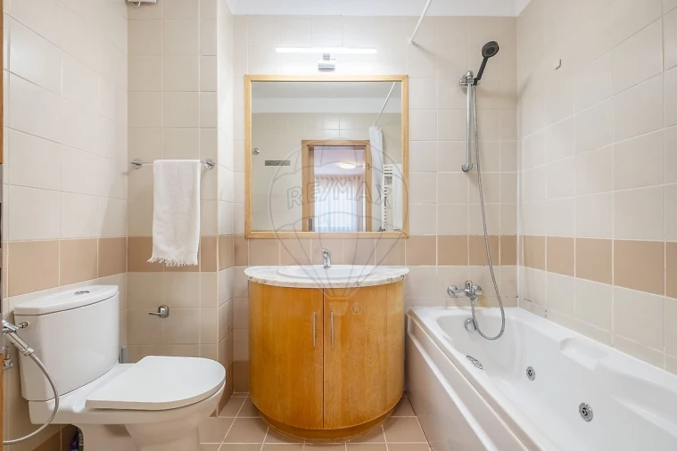 Apartamento T4 para Venda em Ramalde Foto 26