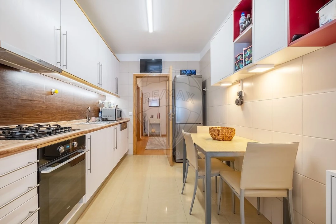 Apartamento T4 para Venda em Ramalde Foto 15