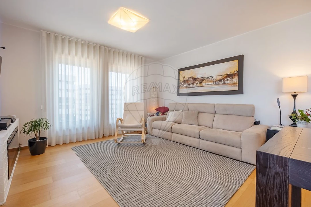 Apartamento T4 para Venda em Ramalde Foto 20