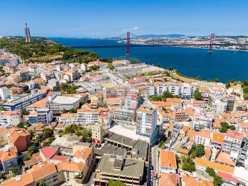 Negócio para Venda em Almada, Cova da Piedade, Pragal e Cacilhas