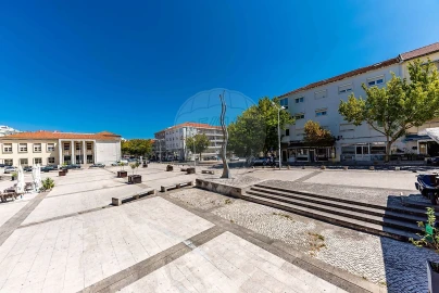 Negócio para Venda em Almada, Cova da Piedade, Pragal e Cacilhas
