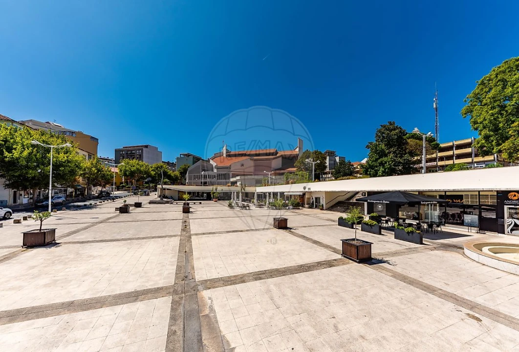 Negócio para Venda em Almada, Cova da Piedade, Pragal e Cacilhas Foto 16