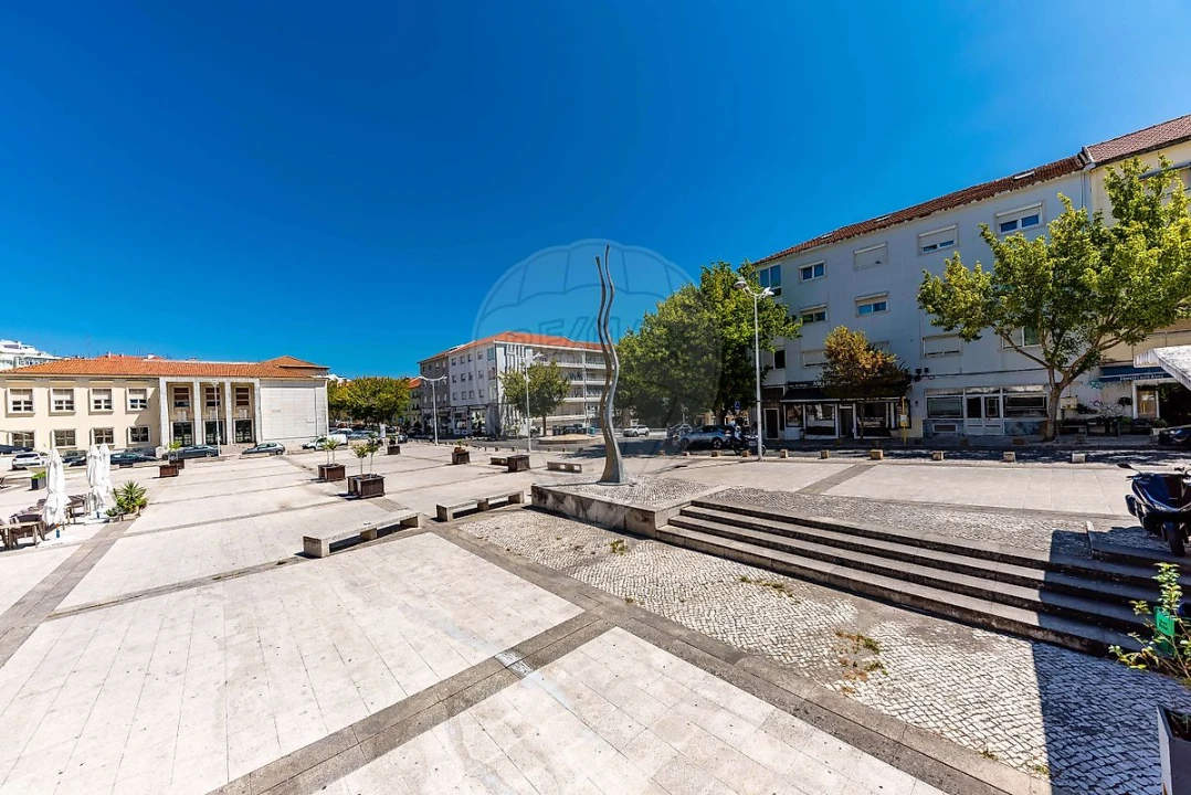 Negócio para Venda em Almada, Cova da Piedade, Pragal e Cacilhas Foto 20