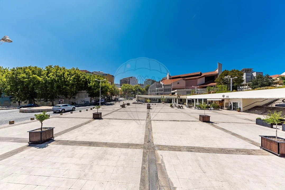 Negócio para Venda em Almada, Cova da Piedade, Pragal e Cacilhas Foto 15