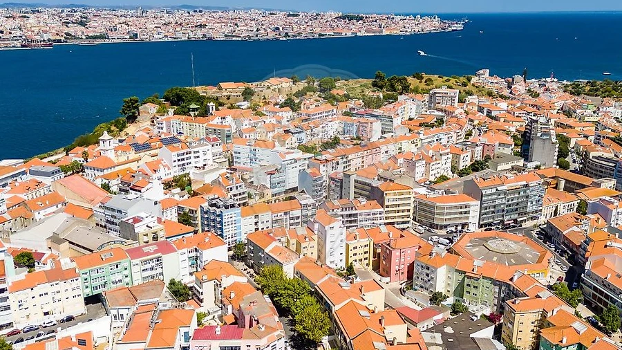 Negócio para Venda em Almada, Cova da Piedade, Pragal e Cacilhas