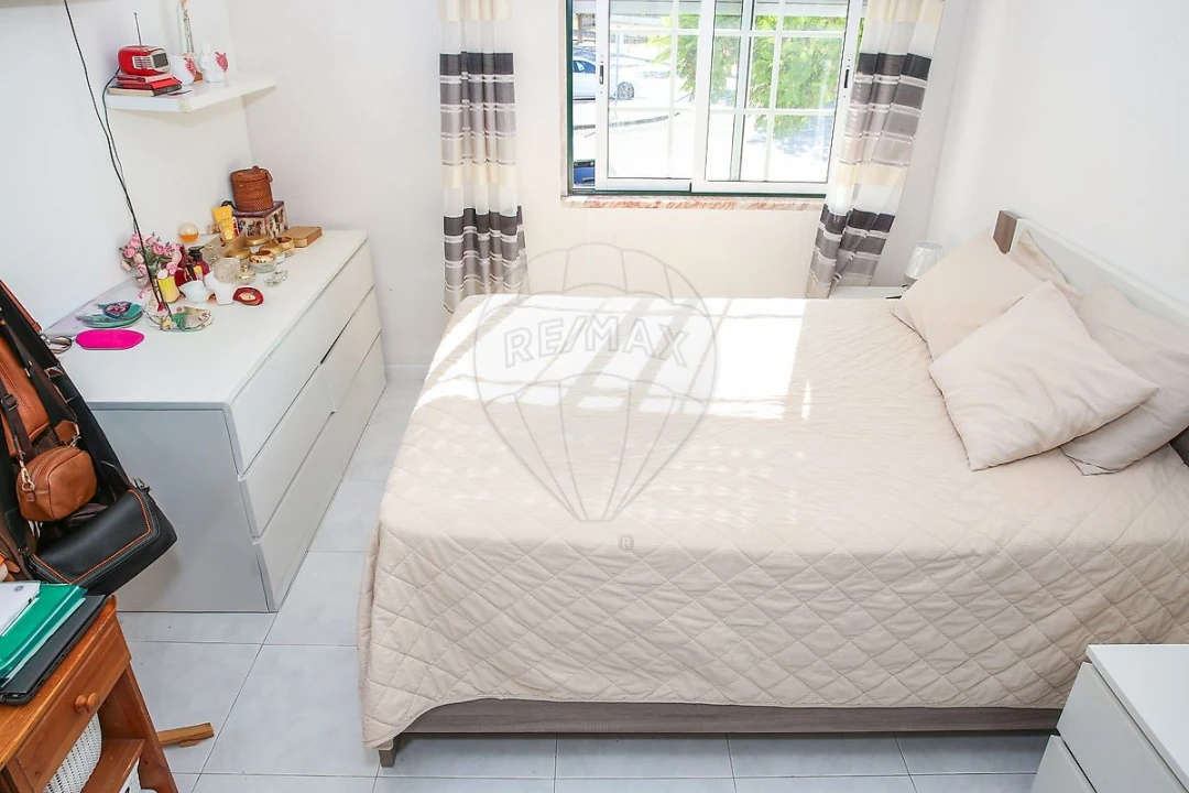 Apartamento T2 para Venda em Azambuja Foto 13