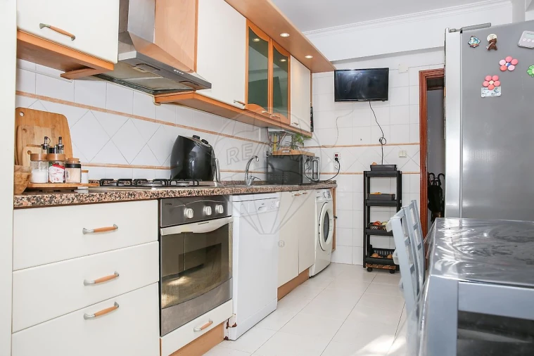 Apartamento T2 para Venda em Azambuja Foto 20