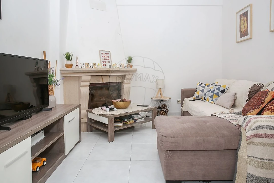 Apartamento T2 para Venda em Azambuja Foto 9