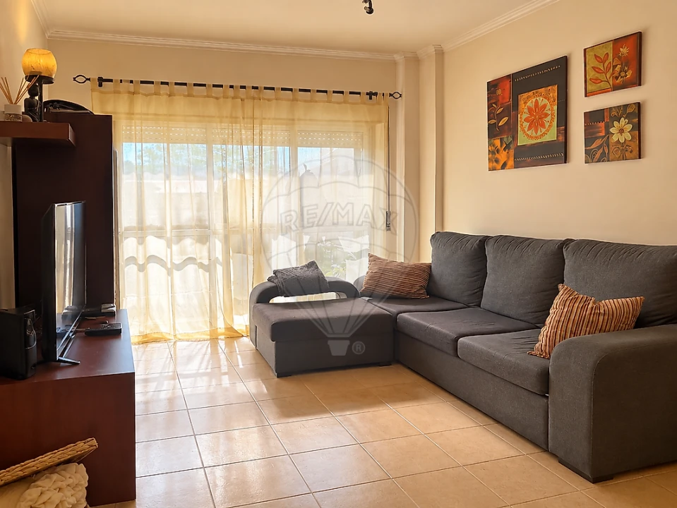 Apartamento T2 para Venda em Massamá e Monte Abraão Foto 1