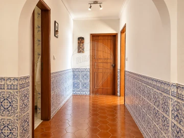 Apartamento T2 para Venda em Massamá e Monte Abraão