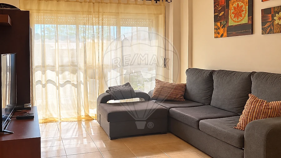 Apartamento T2 para Venda em Massamá e Monte Abraão