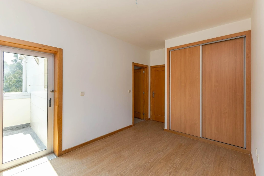 Apartamento T3 para Venda em Fânzeres e São Pedro da Cova Foto 28