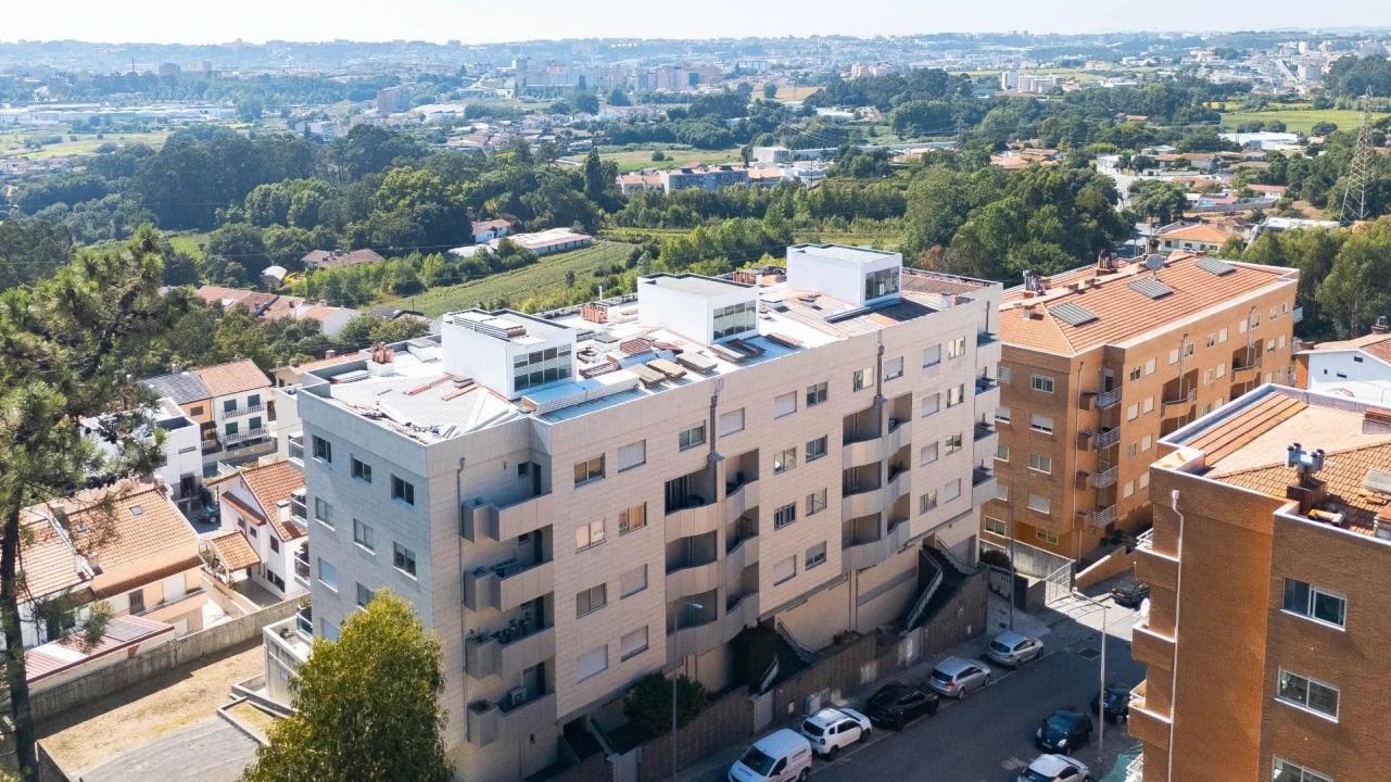 Apartamento T3 para Venda em Fânzeres e São Pedro da Cova Foto 36