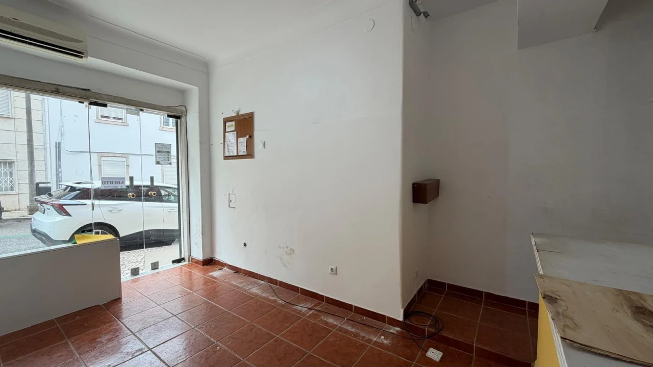 Negócio para Arrendamento em Avenidas Novas Foto 1