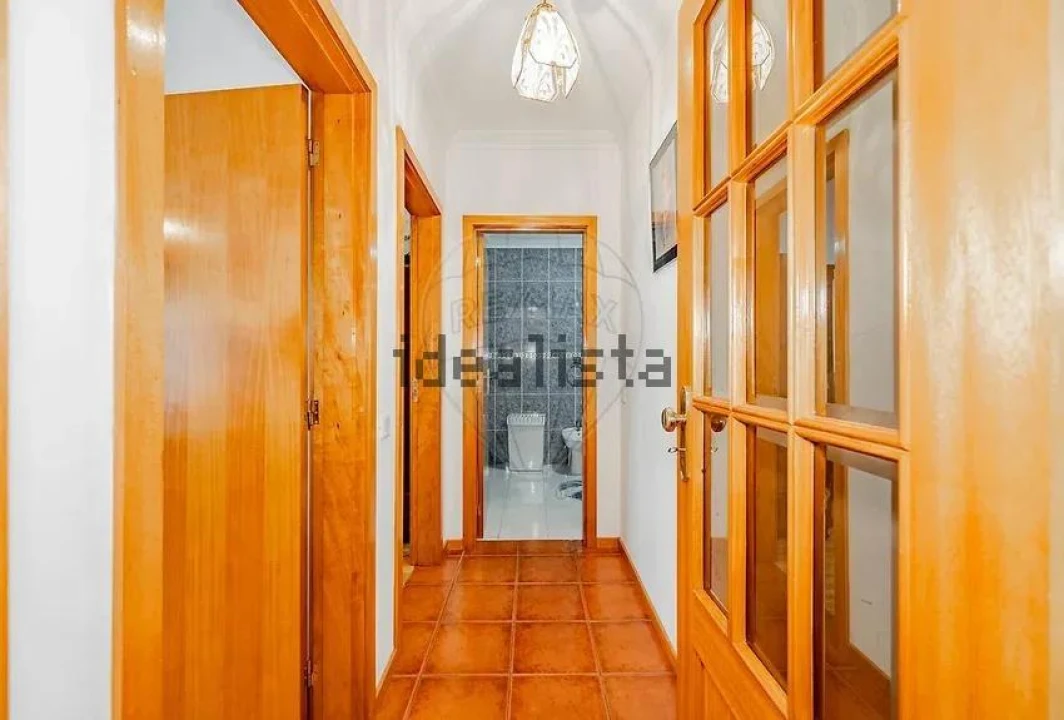 Apartamento T2 para Venda em Santa Eulália Foto 13