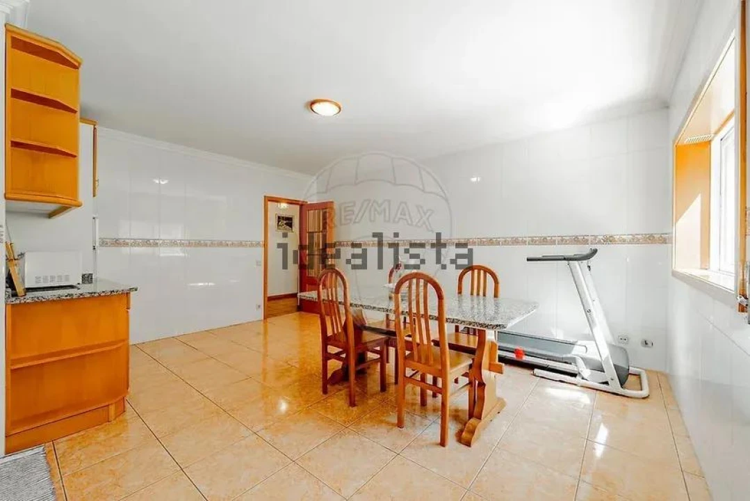 Apartamento T2 para Venda em Santa Eulália Foto 6