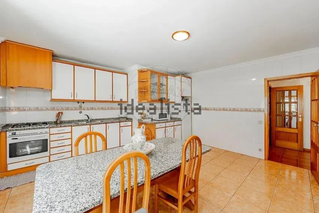 Apartamento T2 para Venda em Santa Eulália Foto 7