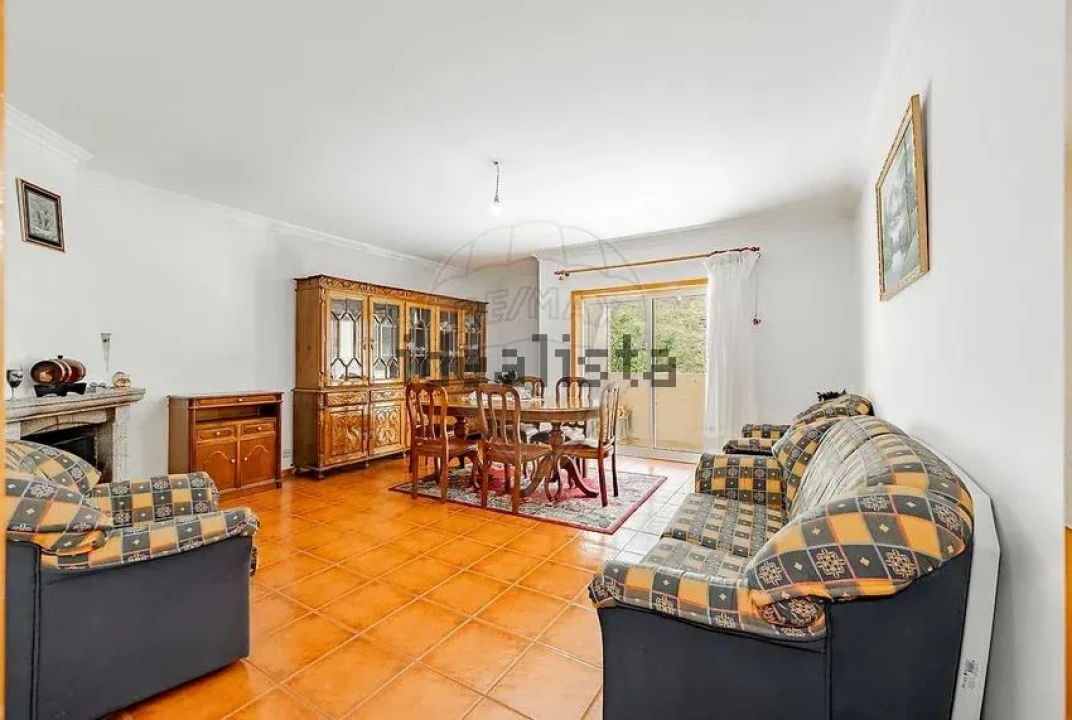 Apartamento T2 para Venda em Santa Eulália Foto 8