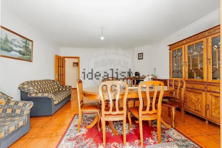 Apartamento T2 para Venda em Santa Eulália Foto 11