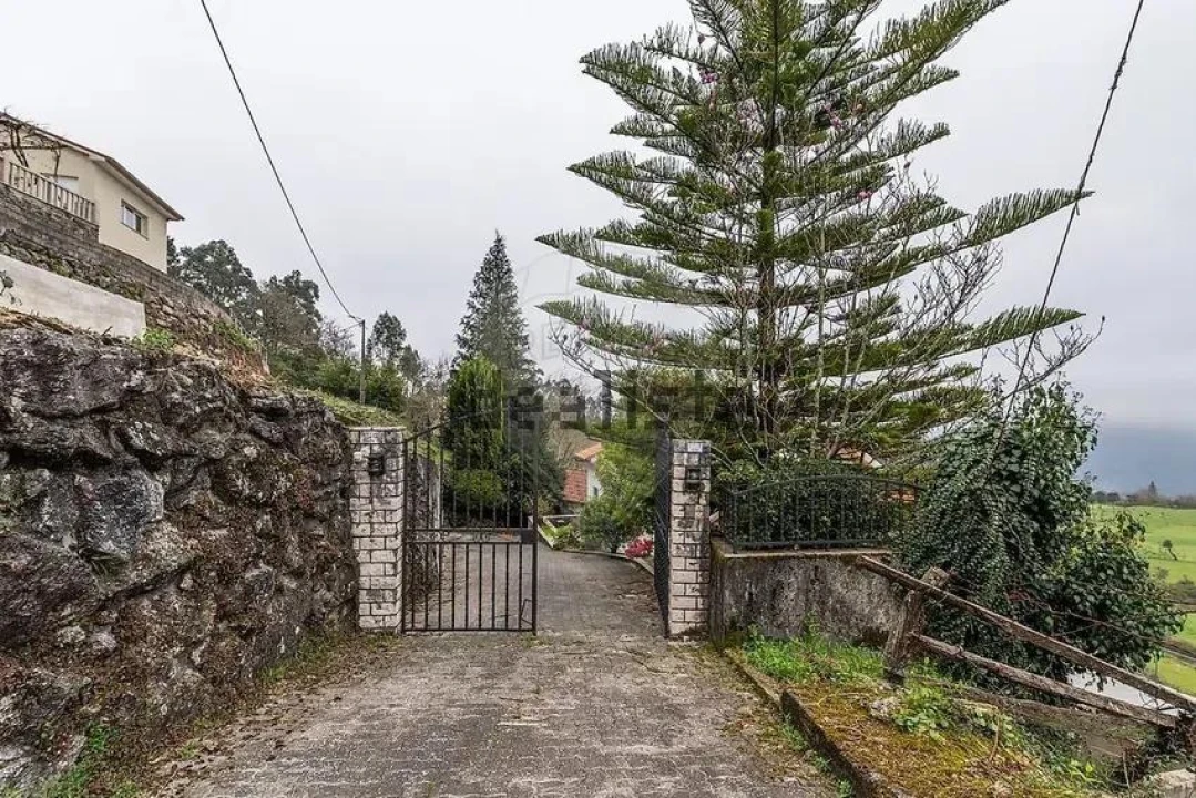 Moradia T3 para Venda em Valdosende Foto 31