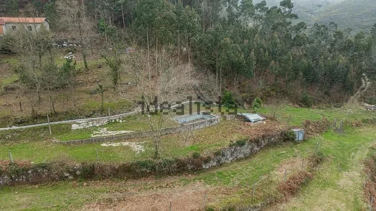 Moradia T3 para Venda em Valdosende Foto 41