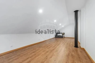 Moradia T3 para Venda em Valdosende