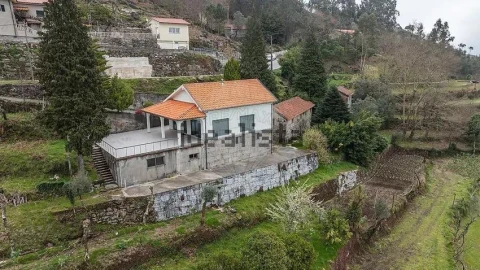 Moradia T3 para Venda em Valdosende
