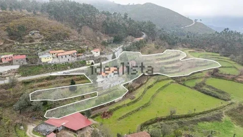 Moradia T3 para Venda em Valdosende
