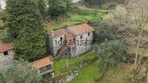 Moradia T3 para Venda em Valdosende