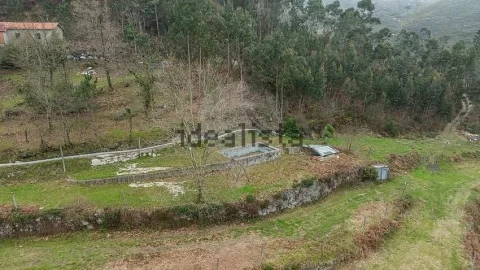 Moradia T3 para Venda em Valdosende