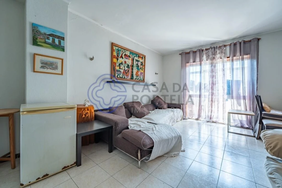 Apartamento T2 para Venda em Cidade da Maia Foto 4
