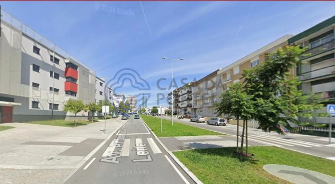 Apartamento T2 para Venda em Cidade da Maia Foto 23