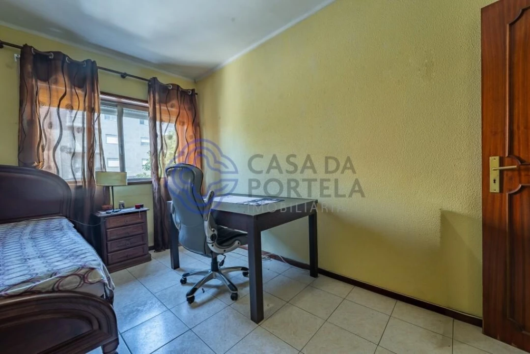 Apartamento T2 para Venda em Cidade da Maia Foto 16