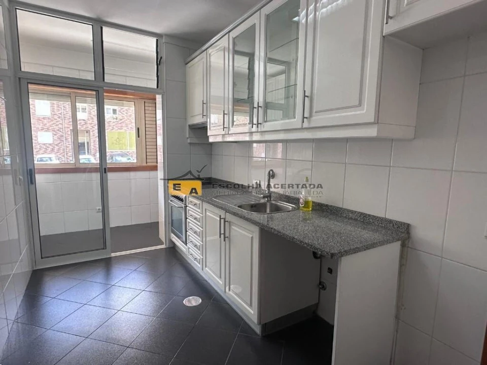 Apartamento T2 para Venda em Custóias, Leça do Balio e Guifões Foto 3