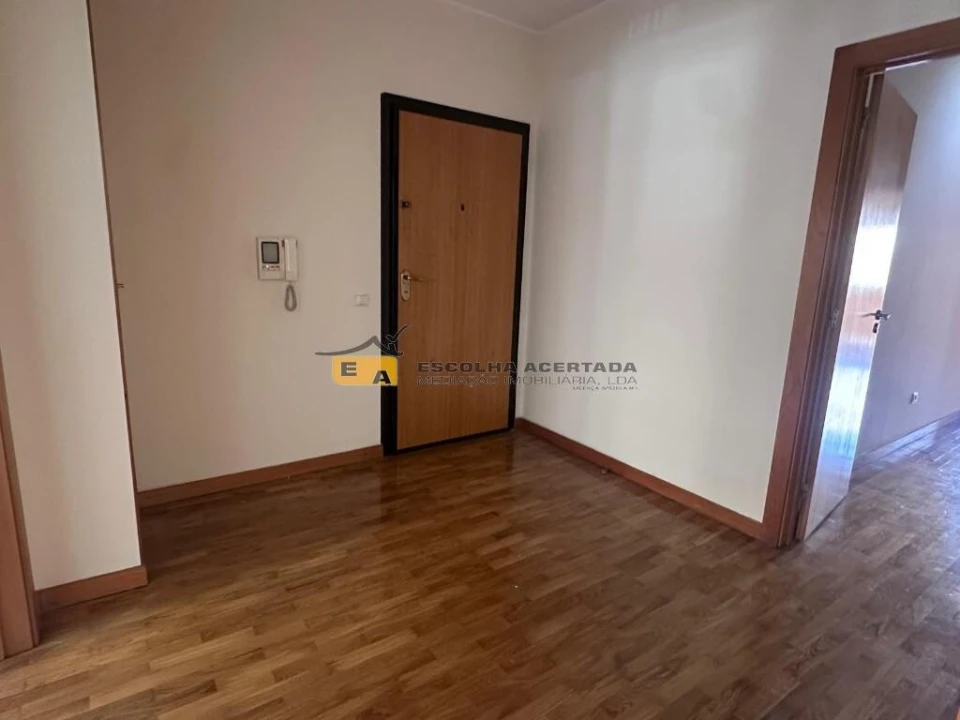 Apartamento T2 para Venda em Custóias, Leça do Balio e Guifões Foto 8